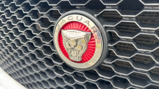 Jaguar F-Pace 2.0d Portfolio 5dr Auto AWD Diesel Estate